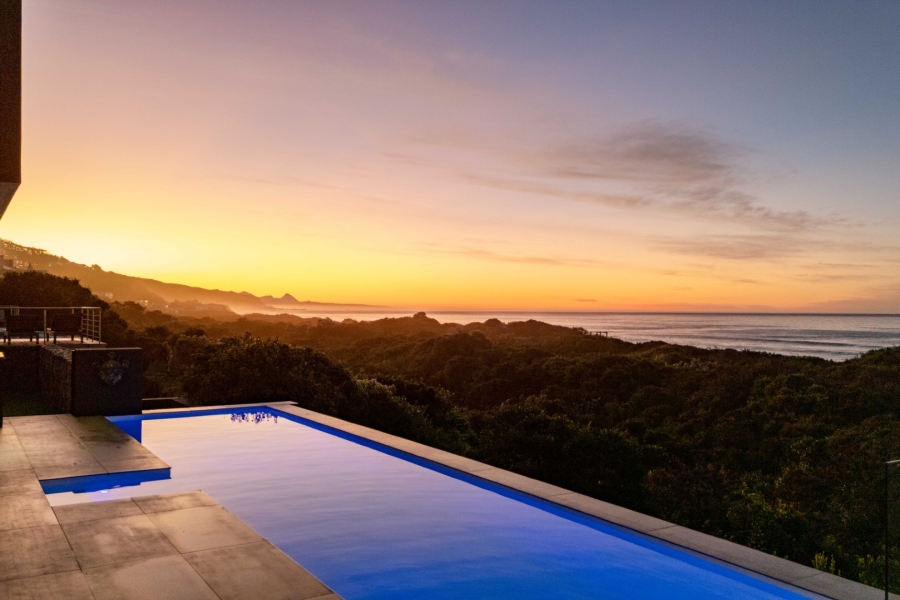 4 Bedroom Property for Sale in Keurbooms Western Cape